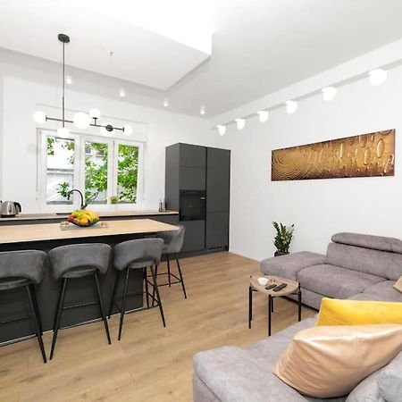 Tata Apartment سبليت المظهر الخارجي الصورة