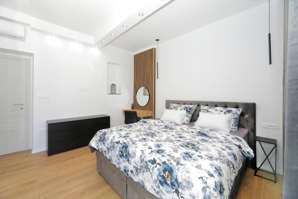Tata Apartment سبليت المظهر الخارجي الصورة