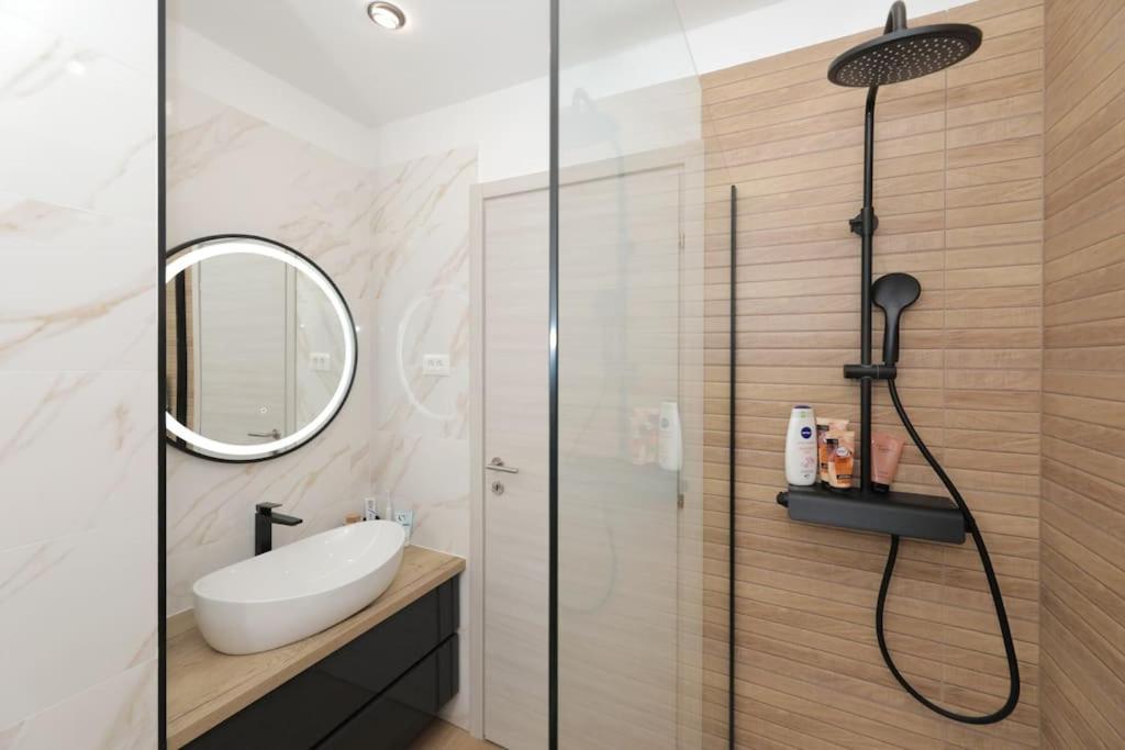 Tata Apartment سبليت المظهر الخارجي الصورة