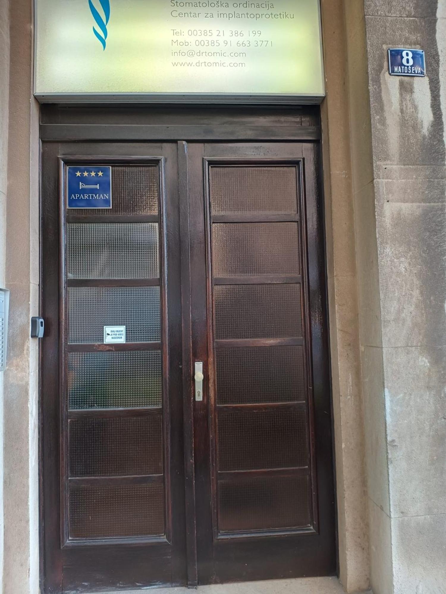 Tata Apartment سبليت المظهر الخارجي الصورة
